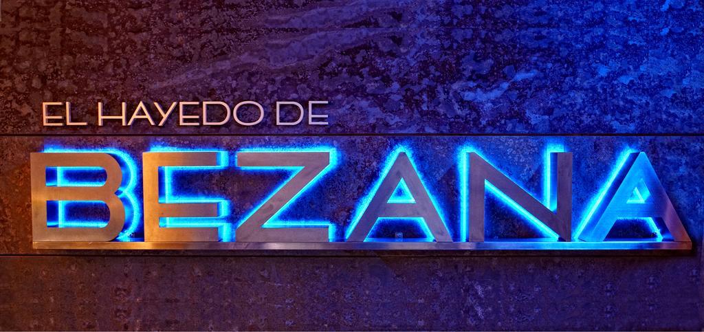 Hostal Bezana Burgos Bagian luar foto