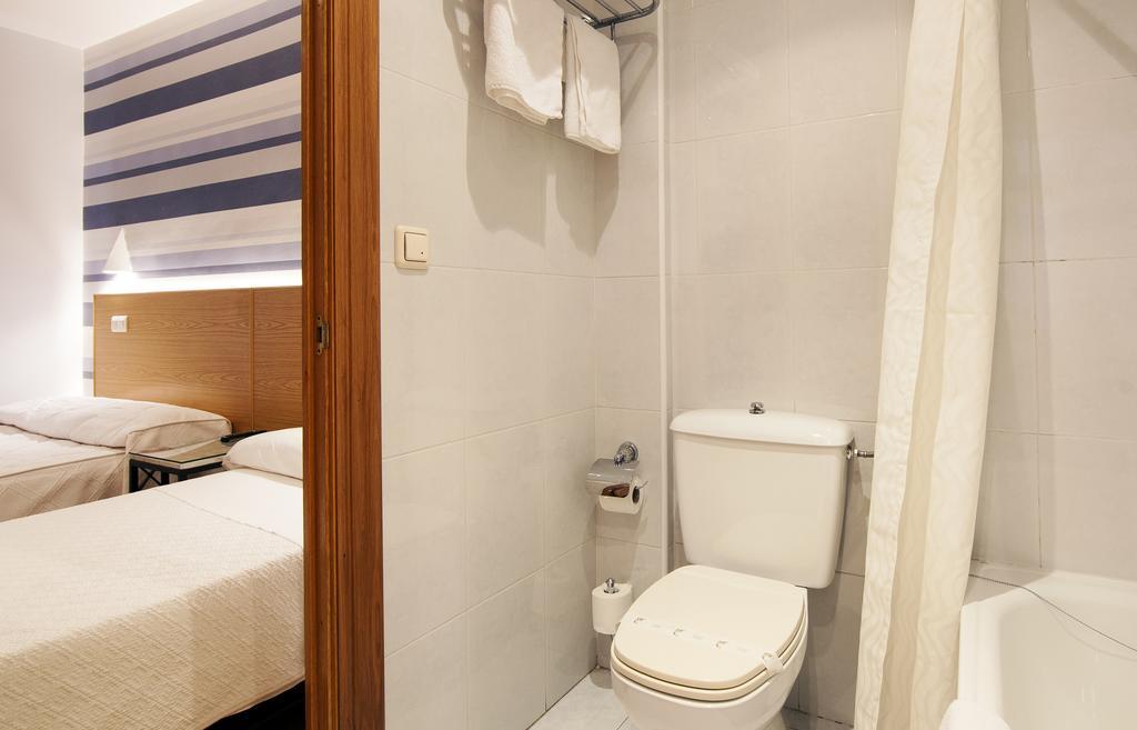 Hostal Bezana Burgos Ruang foto